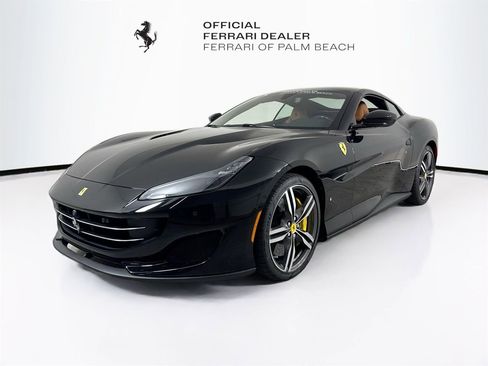 Certified 2019 Ferrari Portofino RWD image 3