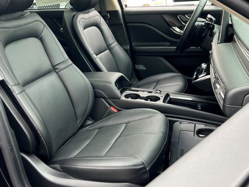 New 2026 Lincoln Corsair Reserve image 9