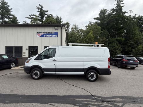 Used 2015 Ford Transit 250 130 Low Roof RWD image 7