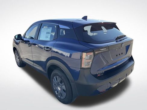 Used 2025 Nissan Kicks S image 7