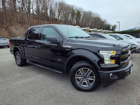 Used 2017 Ford F150 Lariat image 2