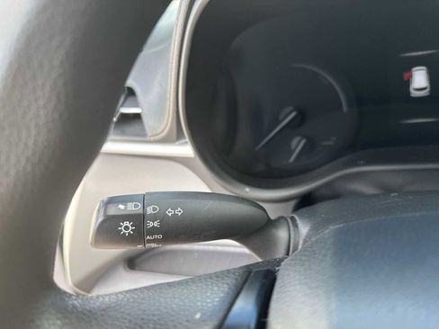 Used 2023 Toyota Sienna LE image 26