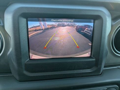 Used 2021 Jeep Wrangler Unlimited Sport image 22