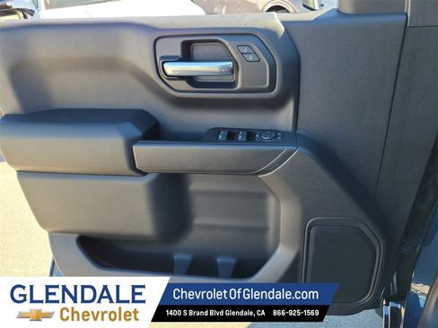 Used 2023 Chevrolet Silverado 1500 Custom image 36