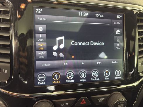 Used 2019 Jeep Grand Cherokee Limited w/ Luxury Group II image 31