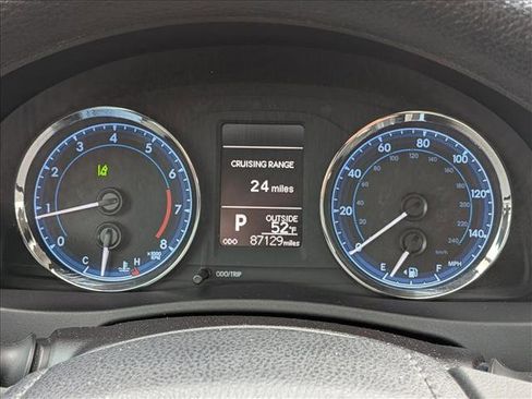 Used 2017 Toyota Corolla LE w/ Carpet Mat Package (TMS) image 10