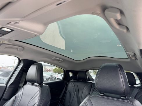 Used 2021 Ford Mustang Mach-E Premium image 31