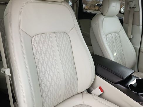 Used 2020 Lincoln Nautilus Black Label w/ Cargo Utility Package image 16