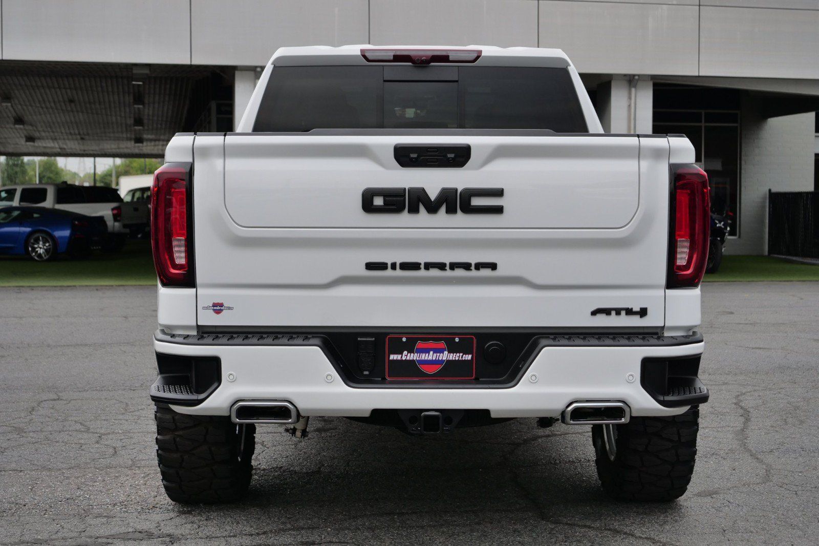 Used 2024 GMC Sierra 1500 AT4 w/ Technology Package AWD/4WD image 8