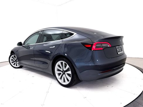 Used 2018 Tesla Model 3 Long Range RWD image 2
