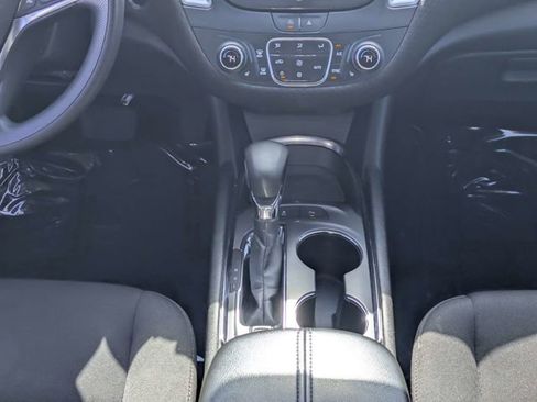 Used 2024 Chevrolet Malibu LT image 18