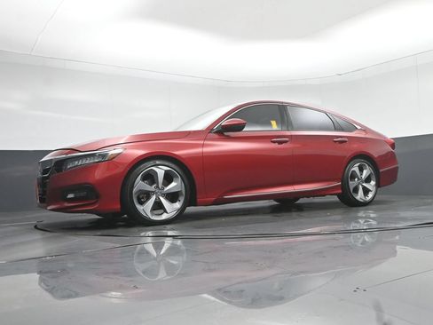 Used 2018 Honda Accord Touring image 58