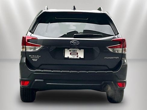 Certified 2023 Subaru Forester Premium AWD/4WD image 6