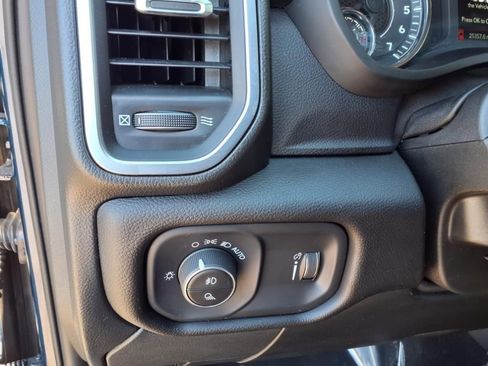 Used 2024 RAM 2500 Big Horn w/ Bed Utility Group image 24