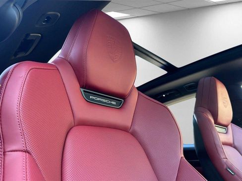 New 2025 Porsche Macan 4S Electric image 74