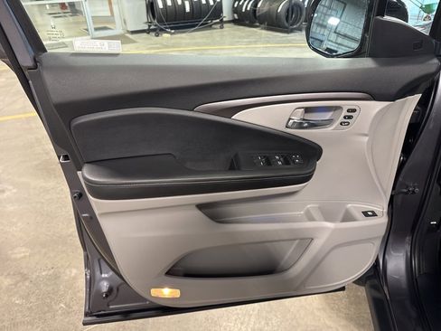 Certified 2021 Honda Ridgeline RTL-E image 24