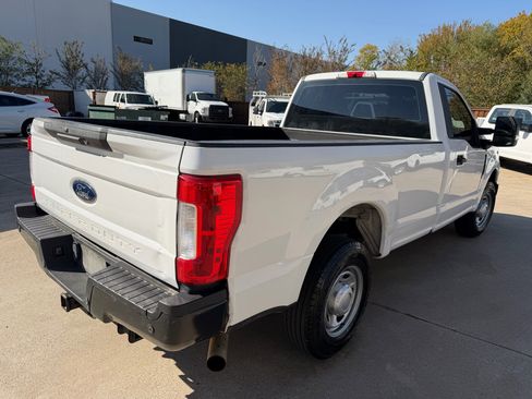 Used 2019 Ford F250 XL w/ Power Equipment Group image 5