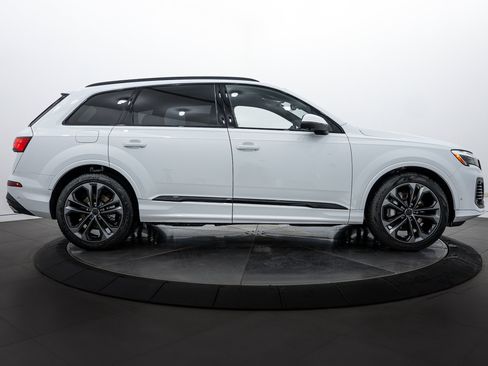 New 2026 Audi Q7 3.0T Premium Plus image 3