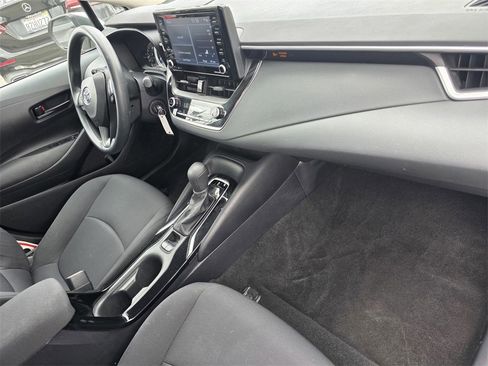 Used 2022 Toyota Corolla LE image 21
