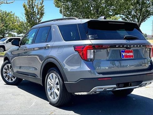 New 2026 Ford Explorer Active w/ Active Comfort Package AWD/4WD image 3