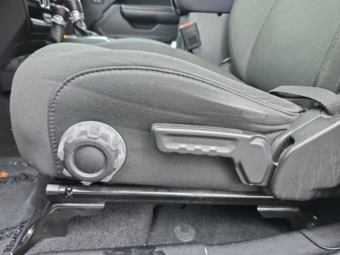 Used 2021 Jeep Wrangler Unlimited Willys image 28