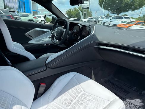 Used 2022 Chevrolet Corvette Stingray Preferred Cpe w/ Z51 Performance Package image 35