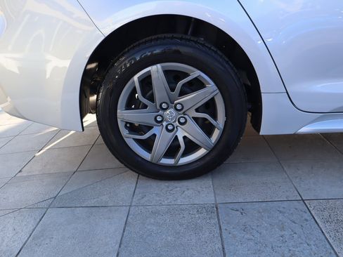 Used 2023 Toyota Corolla LE image 11