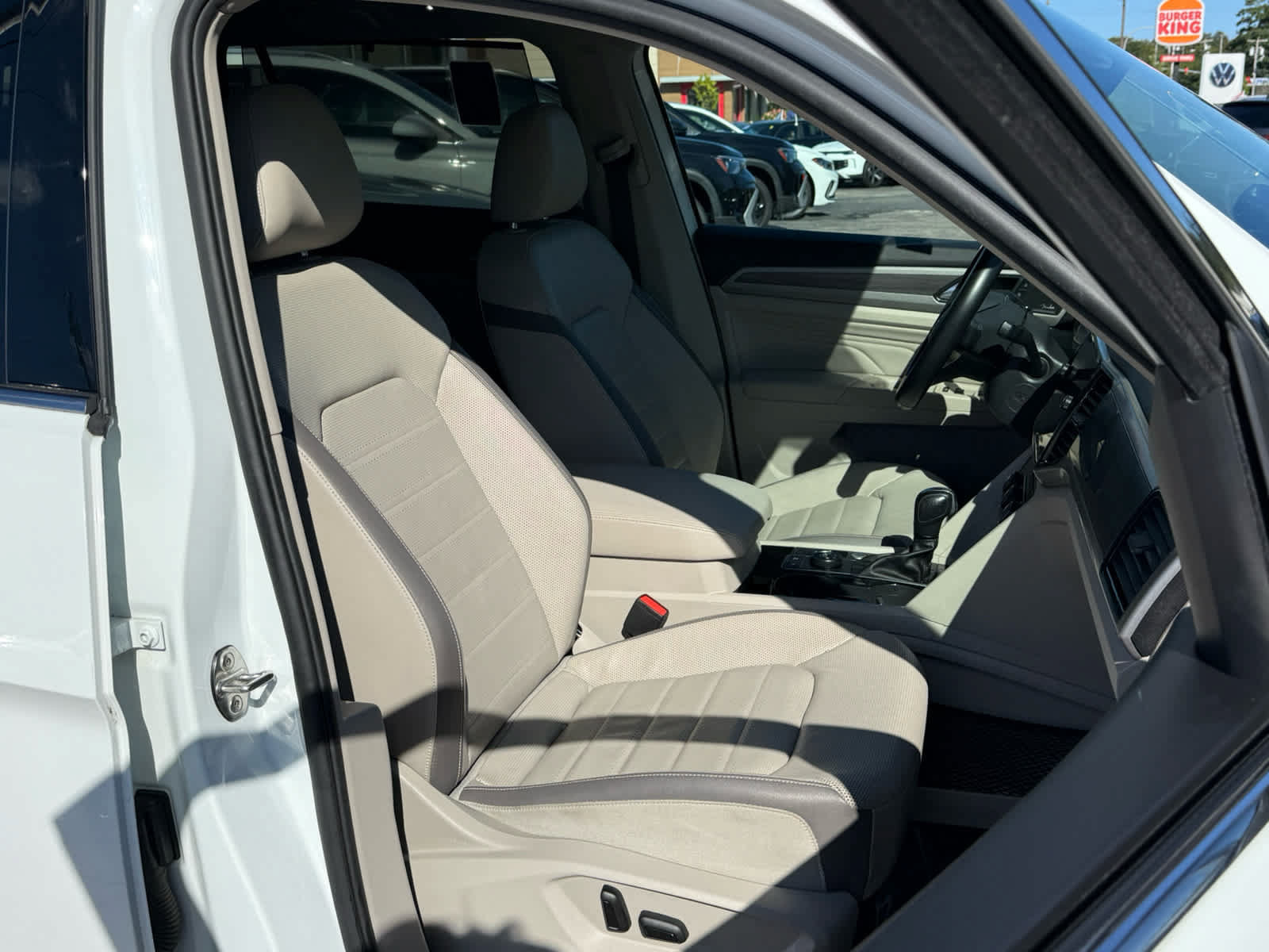Used 2021 Volkswagen Atlas SEL Premium AWD/4WD image 10