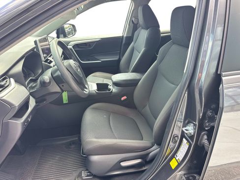 Used 2023 Toyota RAV4 LE AWD/4WD image 21