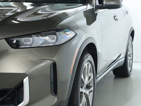 Certified 2025 BMW X5 xDrive40i w/ Premium Package image 4