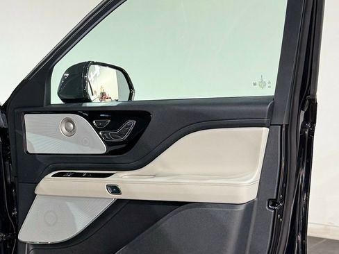 New 2026 Lincoln Aviator Reserve image 63