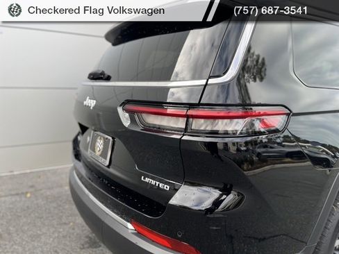 Used 2024 Jeep Grand Cherokee L Limited w/ Trailer Tow Package image 9