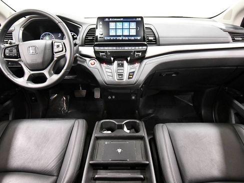 Certified 2025 Honda Odyssey EX-L image 3