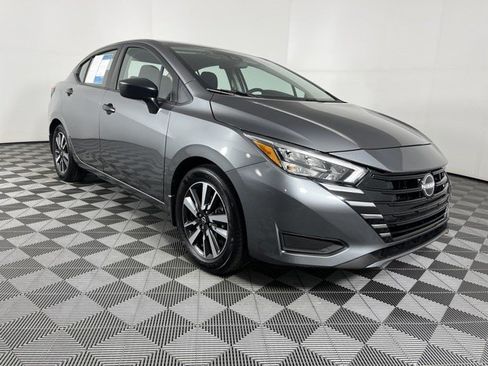 Used 2025 Nissan Versa S w/ S Plus Package FWD image 2