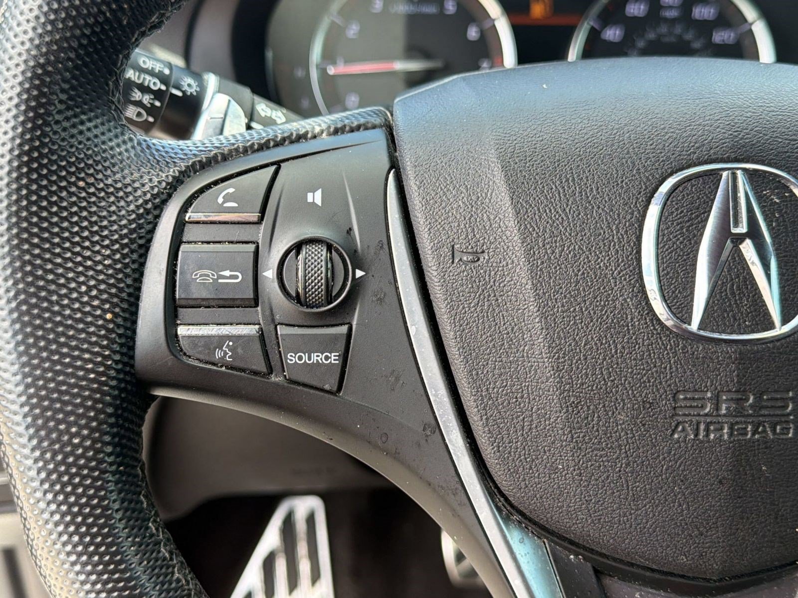 Used 2019 Acura MDX w/ Technology Package AWD/4WD image 16
