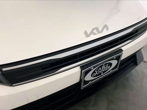 Certified 2025 Kia K4 FWD image 28