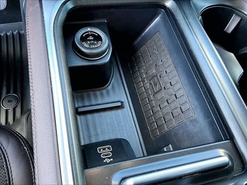 Certified 2025 Ford Expedition Platinum w/ Platinum Ultimate Package image 21