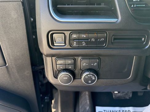 Used 2022 Chevrolet Tahoe Z71 image 14