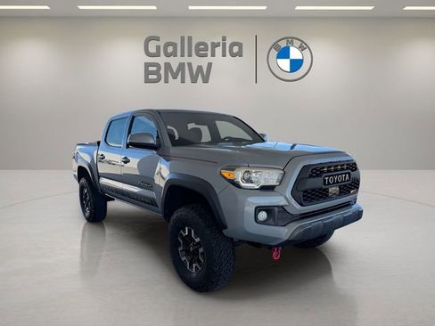 Used 2018 Toyota Tacoma TRD Off-Road image 4