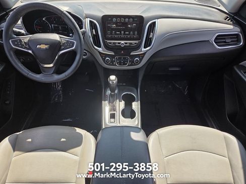 Used 2018 Chevrolet Equinox Premier FWD image 12