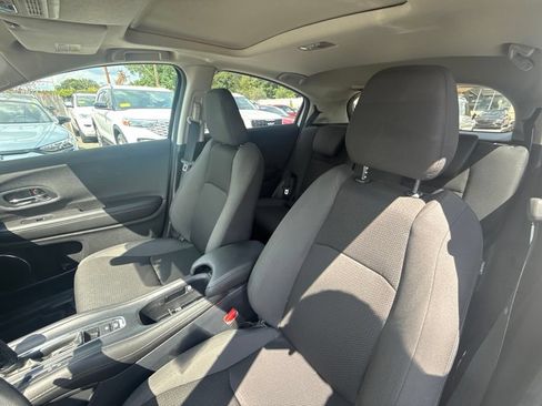Used 2022 Honda HR-V EX image 14