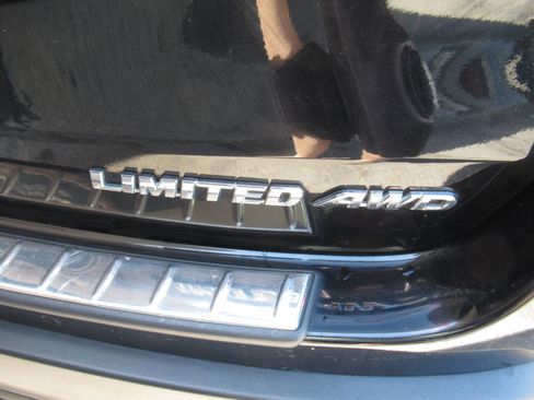 Used 2017 Toyota Highlander Limited AWD/4WD image 12
