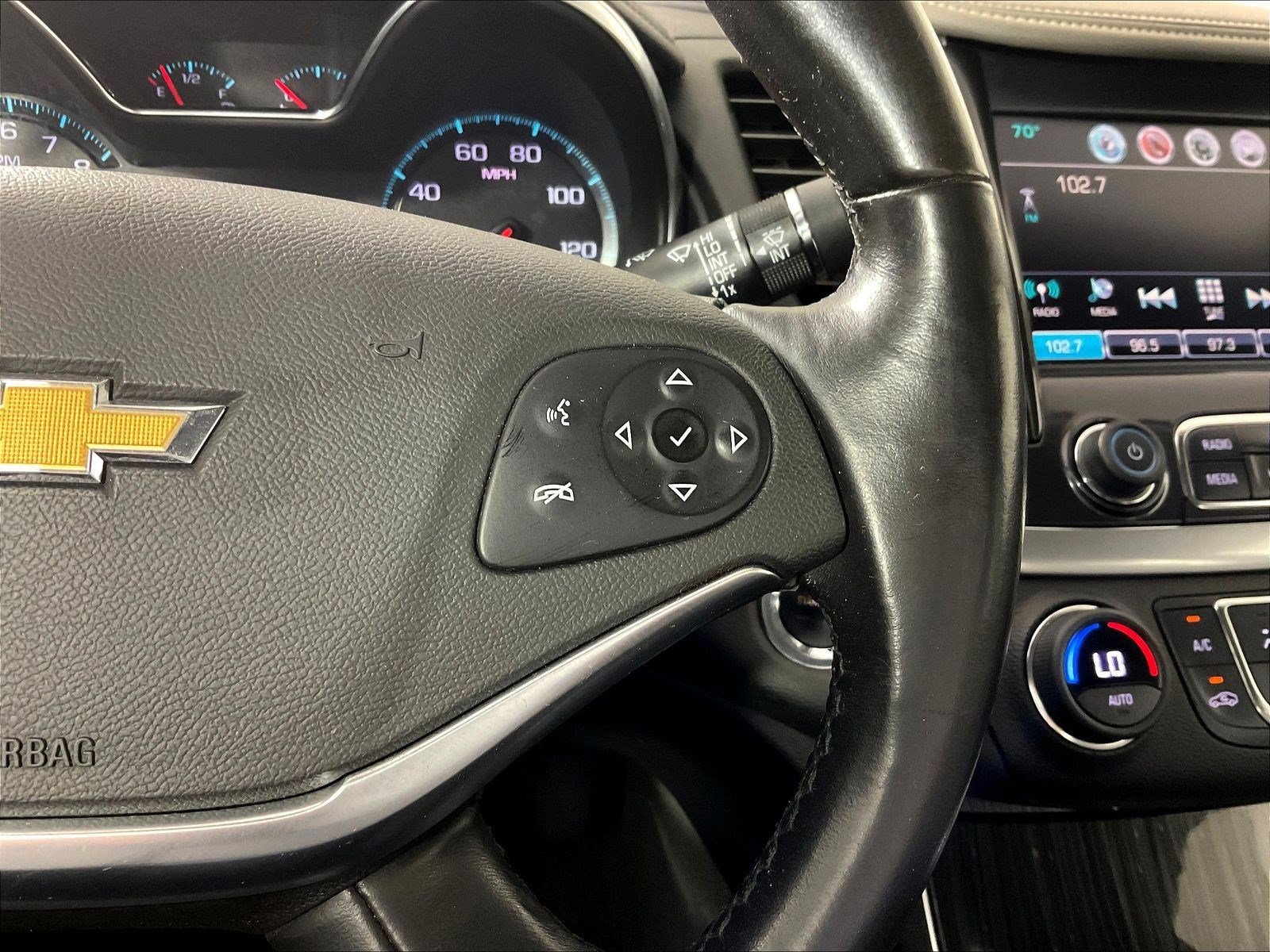 Used 2019 Chevrolet Impala LT FWD image 12