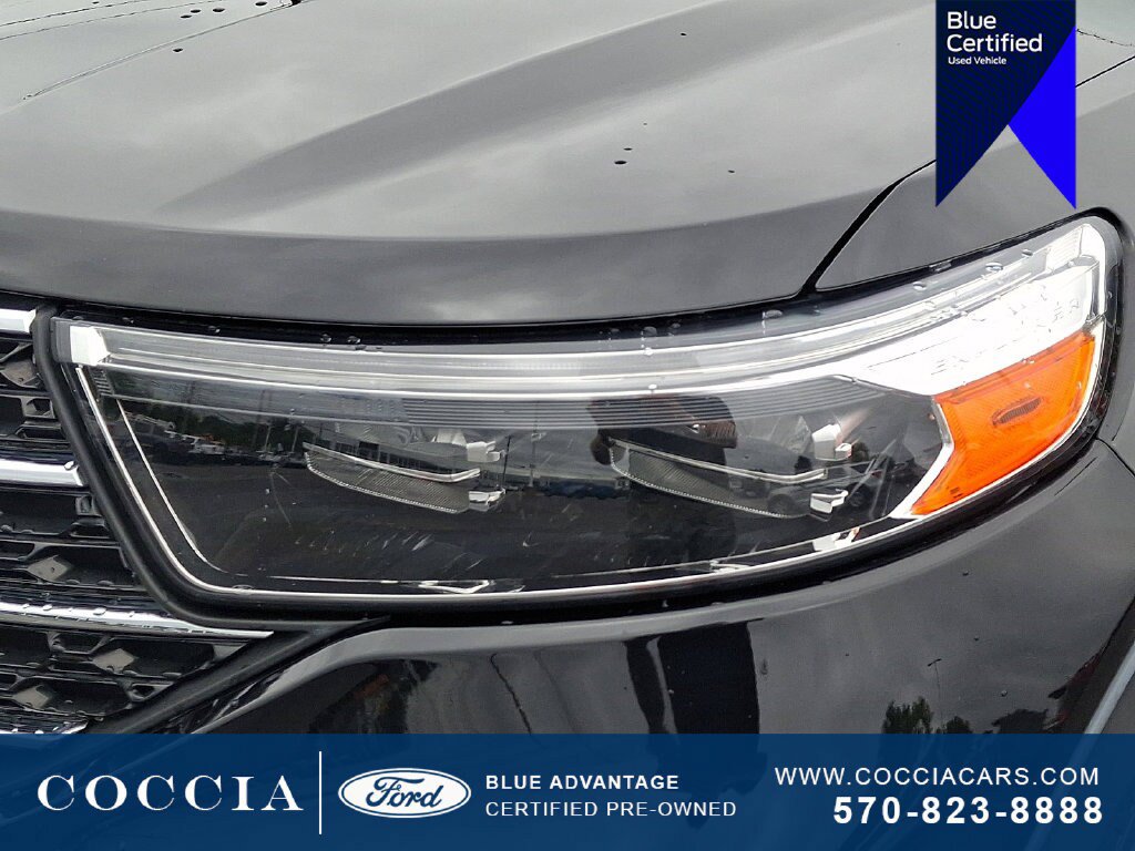 Certified 2023 Ford Explorer XLT w/ Equipment Group 202A AWD/4WD image 9