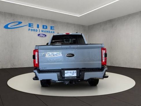 New 2026 Ford F250 Lariat w/ Black Appearance Package AWD/4WD image 9