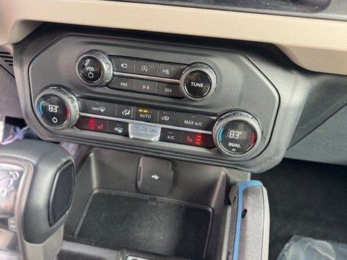 Used 2023 Ford Bronco Wildtrak image 20