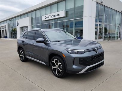 New 2025 Volkswagen Tiguan SE