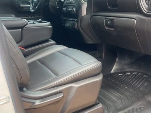 Used 2025 Chevrolet Silverado 3500 W/T image 10