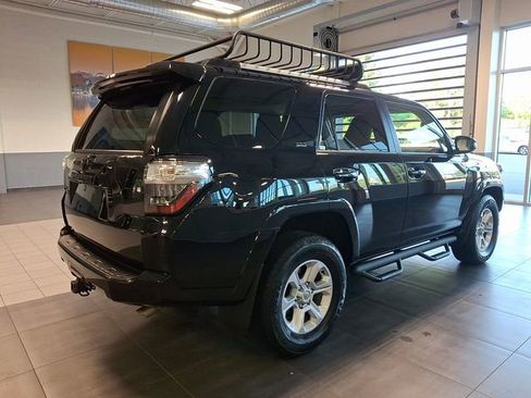 Used 2023 Toyota 4Runner SR5 Premium w/ Moonroof Package RWD image 6