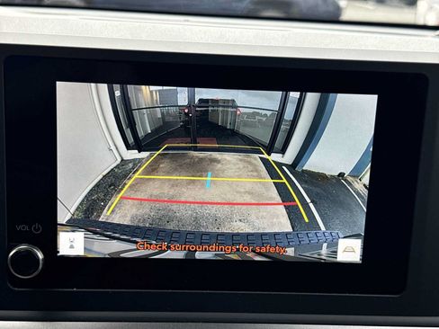 Used 2025 Toyota 4Runner 4WD image 18